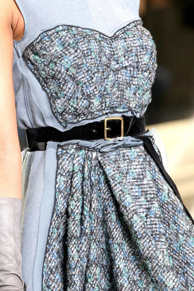 Look 11